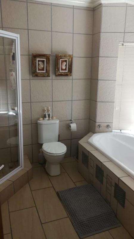 4 Bedroom Property for Sale in Kuruman Northern Cape